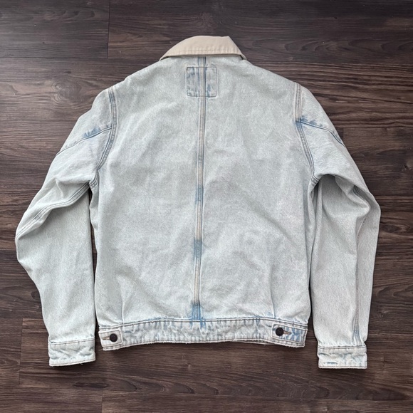 Zara Light Blue Denim Jacket with Cream Collar - Picture 2 of 8